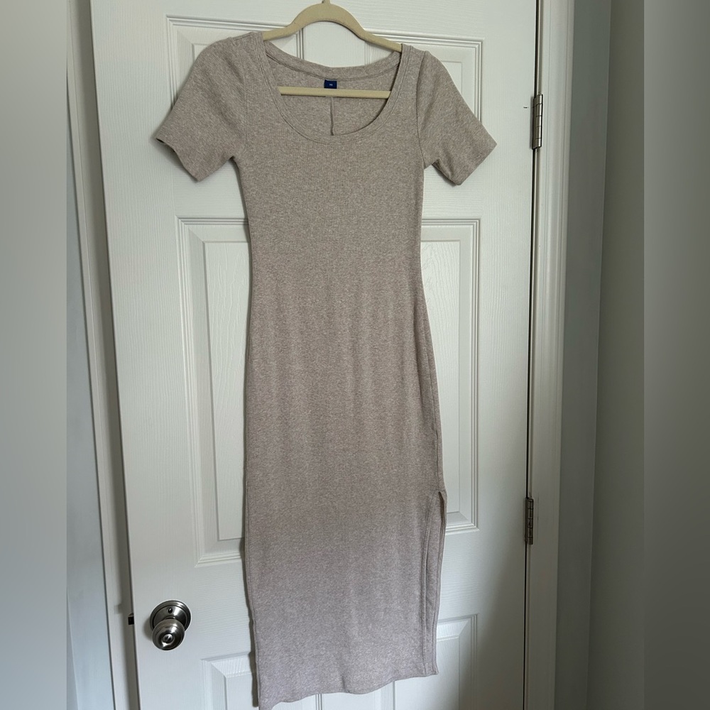 Old Navy Oatmeal Heather Ribbed Knit Midi Dress